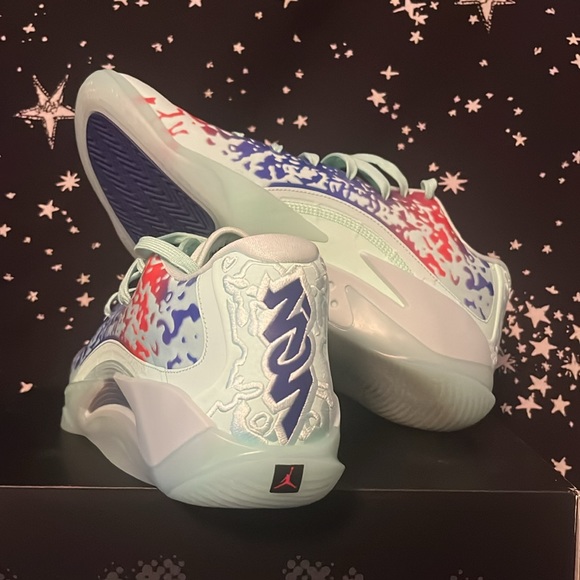 Jordan Zion 3 “Mud, Sweat, and Tears” Size 11 - Picture 3 of 6